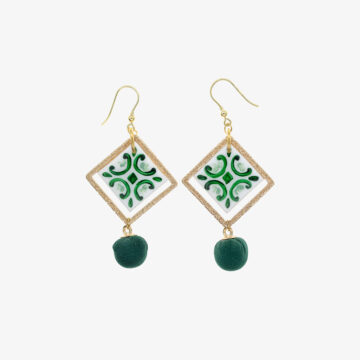 Green & golden rhombus majolica