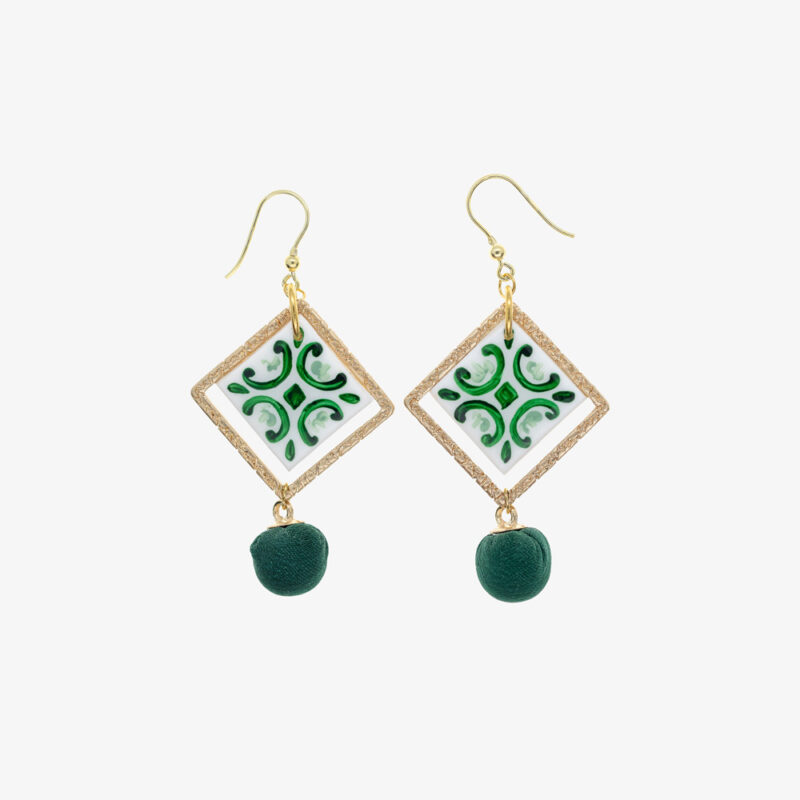 Green & golden rhombus majolica