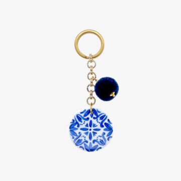 Key chain with blue majolica