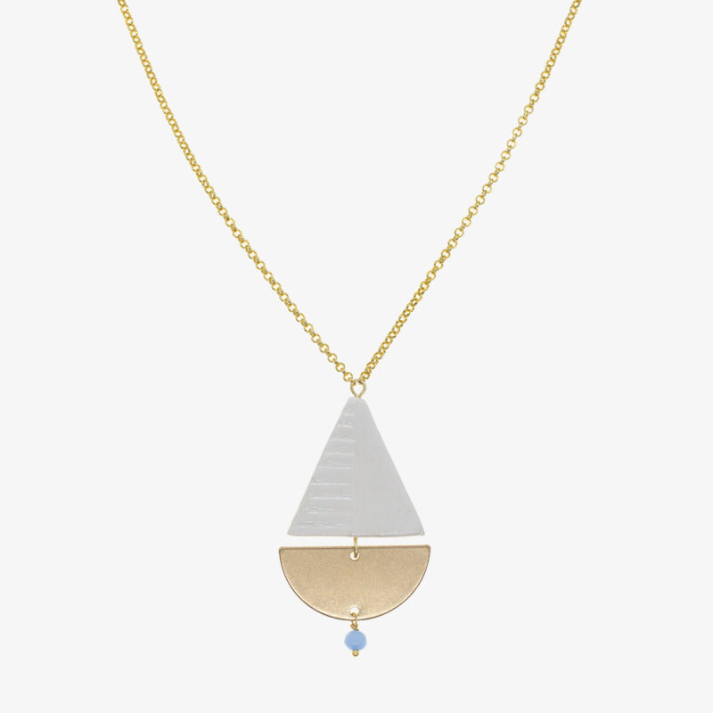 Collana con  barca a vela