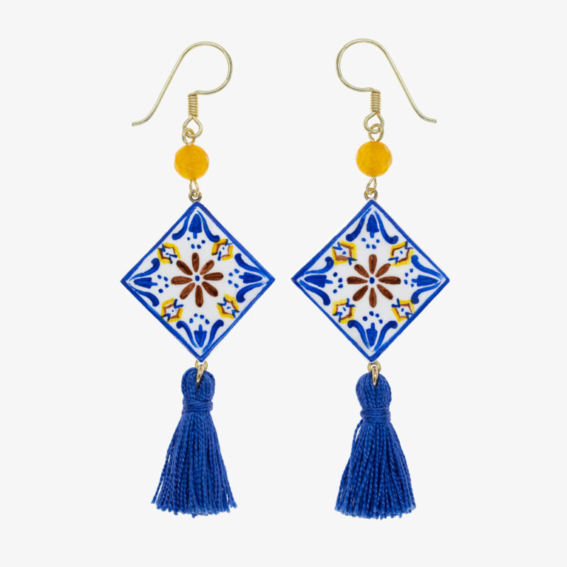 Yellow and brown majolica with tassels