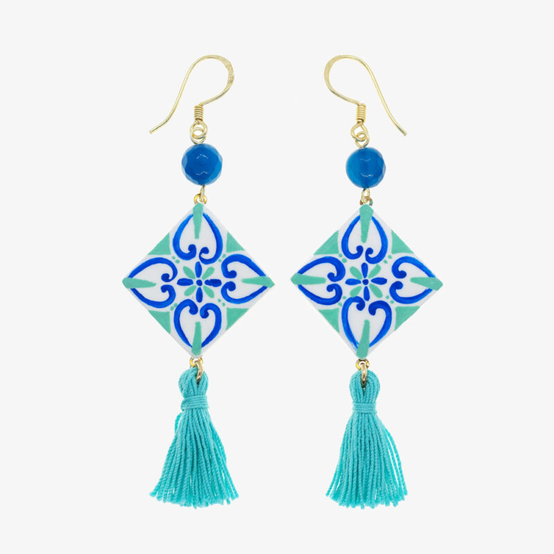 Tiffany majolica with tassels