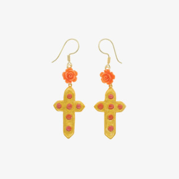 Crosses with peach pink roses