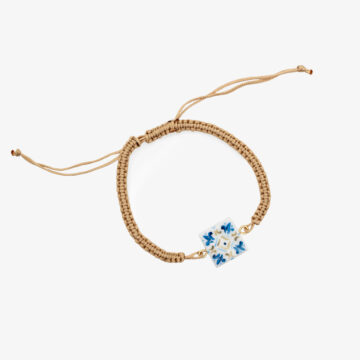 Beige macrame bracelet